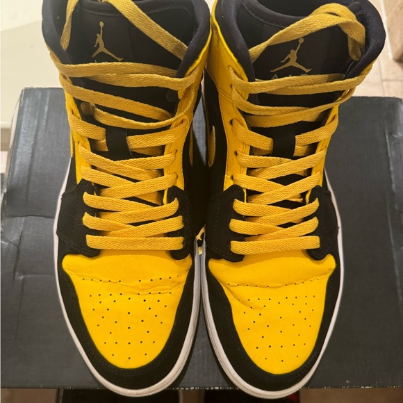 Jordan ‘New Love’(2017’) 1s - Picture 6 of 7